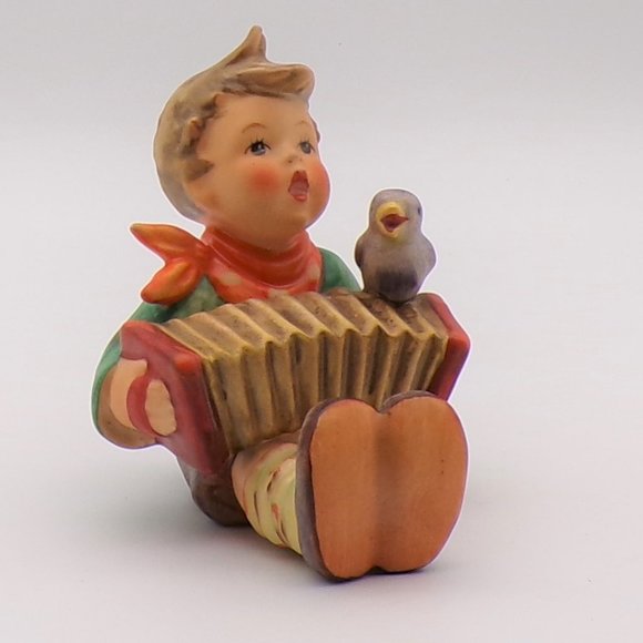 Hummel (Accordian Boy) Figurine "Let's Sing" - Picture 2 of 14